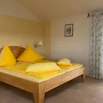 Naturhotel Goldene Zeit فندق *